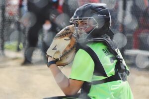 Read more about the article Why People Love to Play Softball?